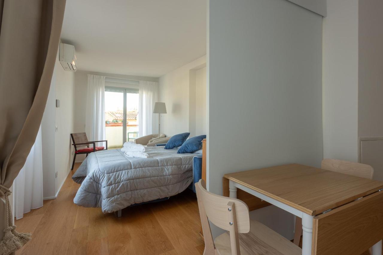 Apartment Santa Felicita Terrace Florence